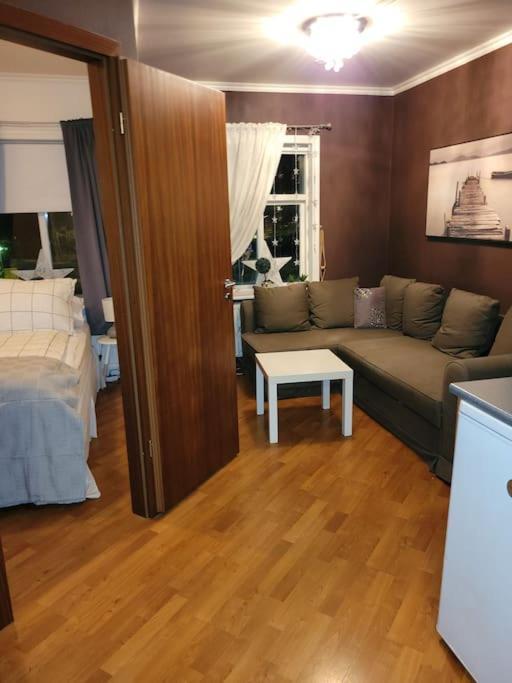 Mona Lisa Apartment Акурейрі Екстер'єр фото